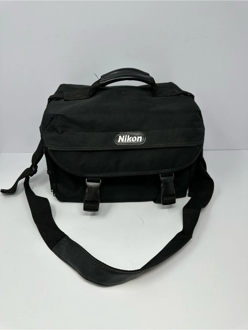 NIKON CAMERA CAMCORDER BAG PADDED CARRYING CASE 12